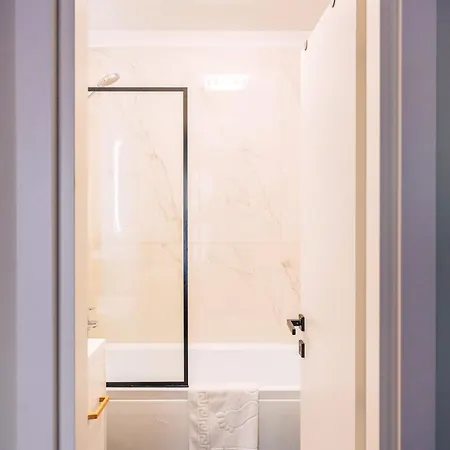 Vision North Likehome 부쿠레슈티